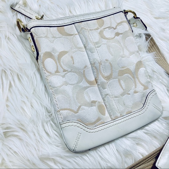 💝 White COACH Monogram Mini Messenger 💝 - Picture 4 of 8